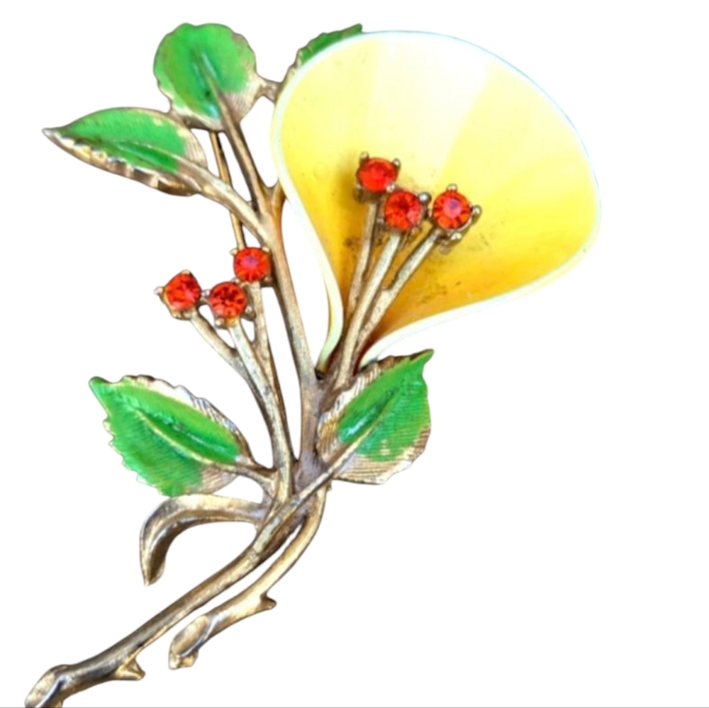 Vintage Yellow Lilly Flower Pin